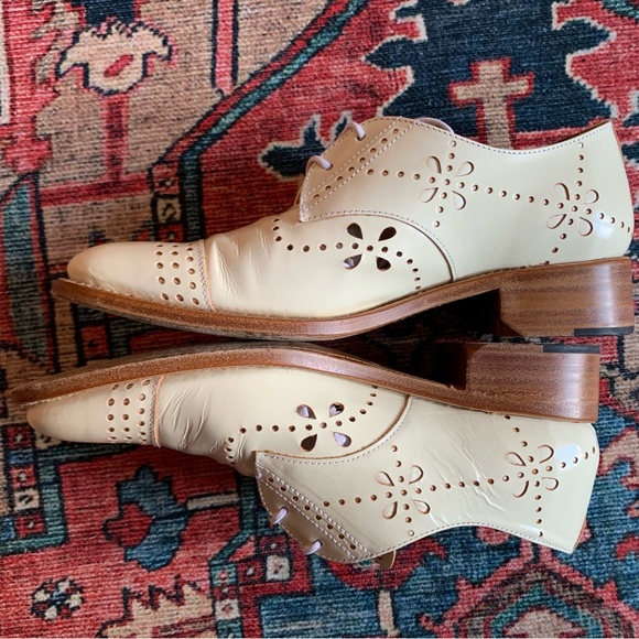 The Office Of Angela Scott white Oxfords sz 37 - Picture 5 of 10
